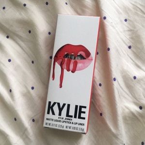 Kylie lip kit - Mary Jo K